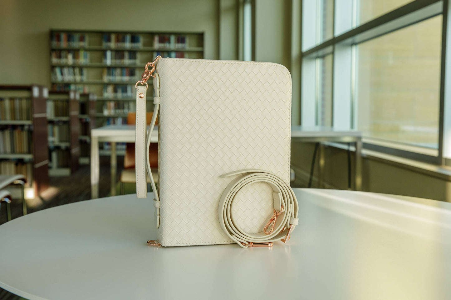 Pearl Crossbody Weave Bible Case
