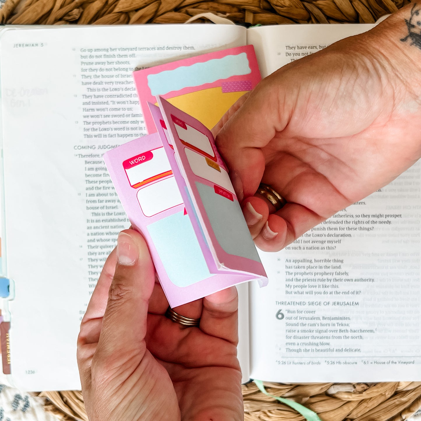 Bright Bible Study Sticky Note Set