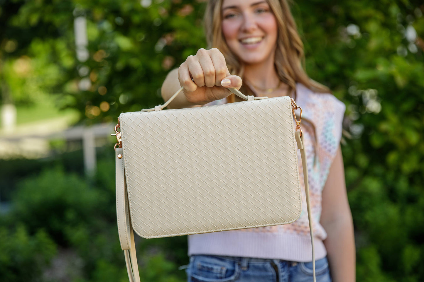 Pearl Crossbody Weave Bible Case
