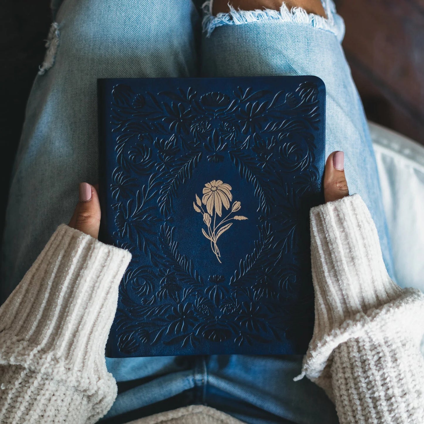 Hosanna Revival NLT Notetaking Bible:Versailles Theme